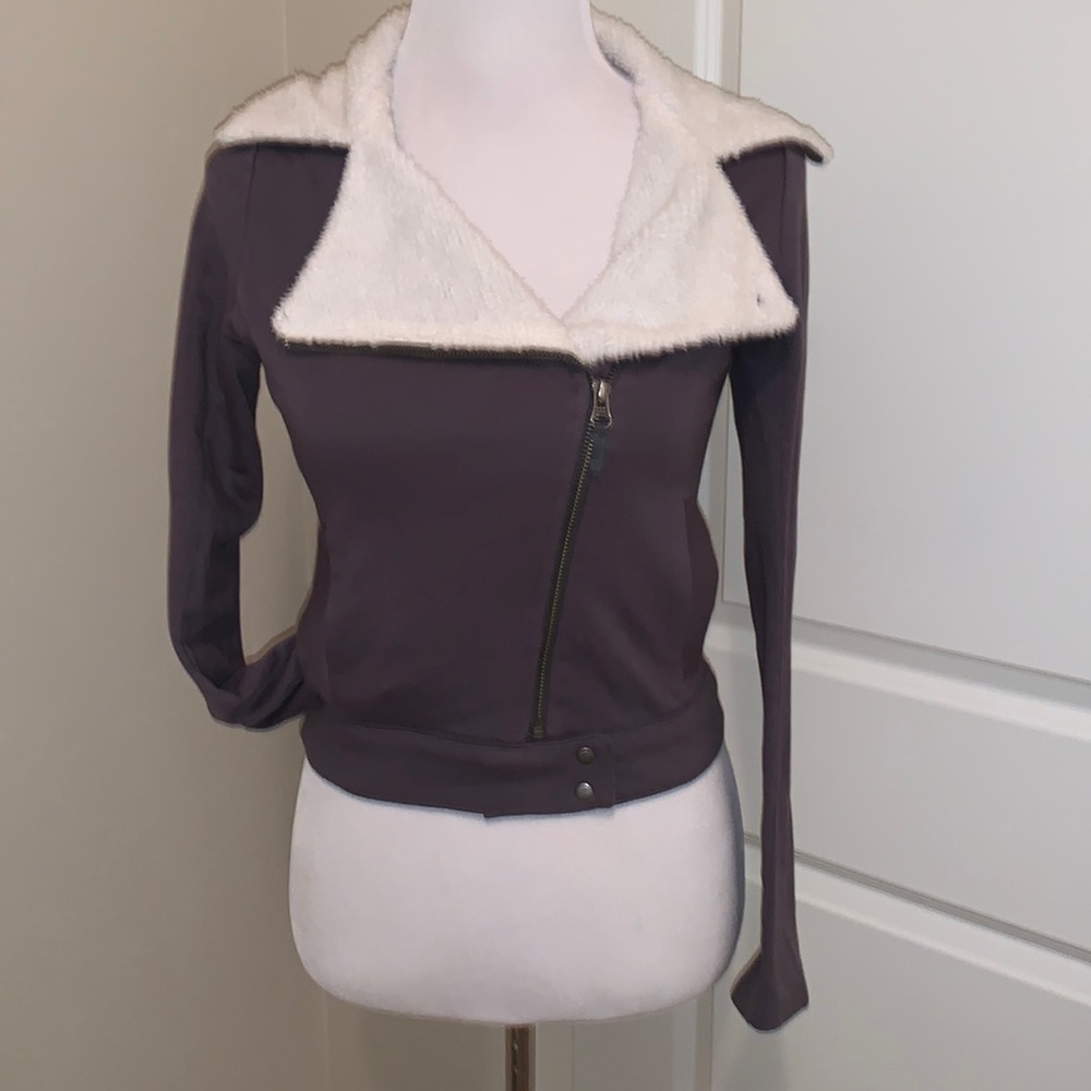 MUDD SIZE SMALL SUPER CUTE ZIPPERED JACKET